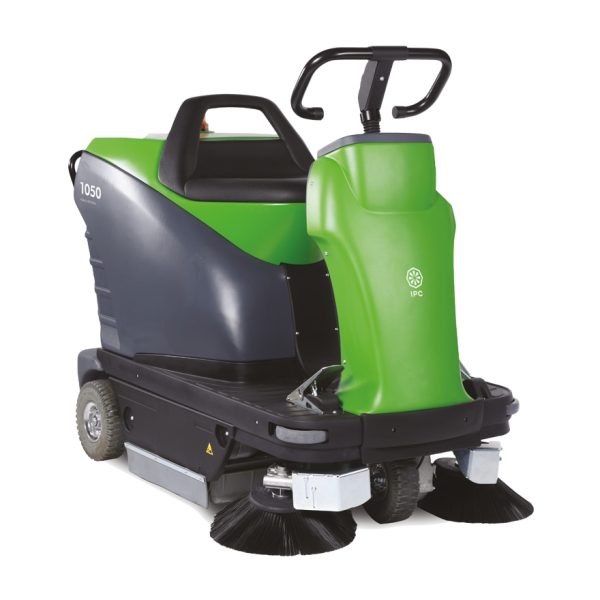 IPC-1050 COMMERCIAL RIDE ON SWEEPER TARMS IN MALAYSIA